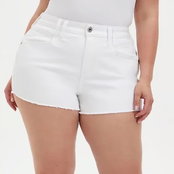 Torrid Mid Rise Vintage Stretch Shortie Short 18 - Picture 2 of 5